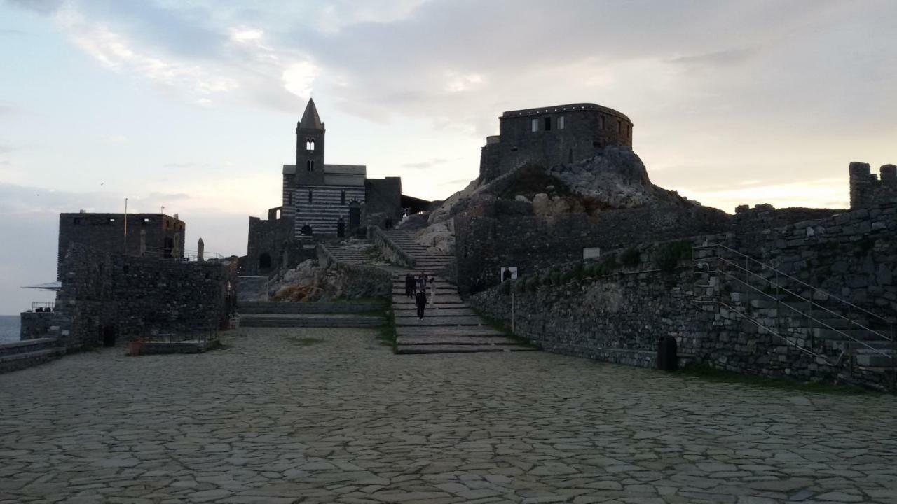 Apartamento Il Golfo E I Limoni La Spezia Exterior foto