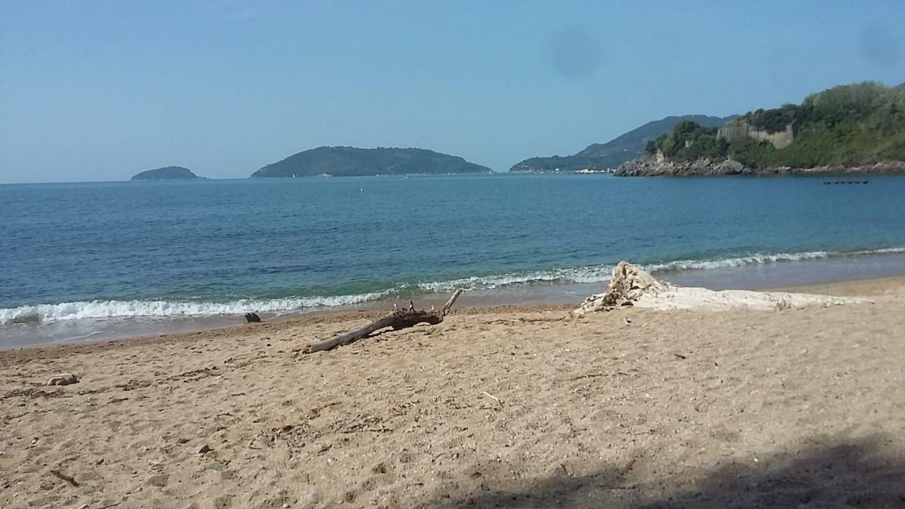 Apartamento Il Golfo E I Limoni La Spezia Exterior foto